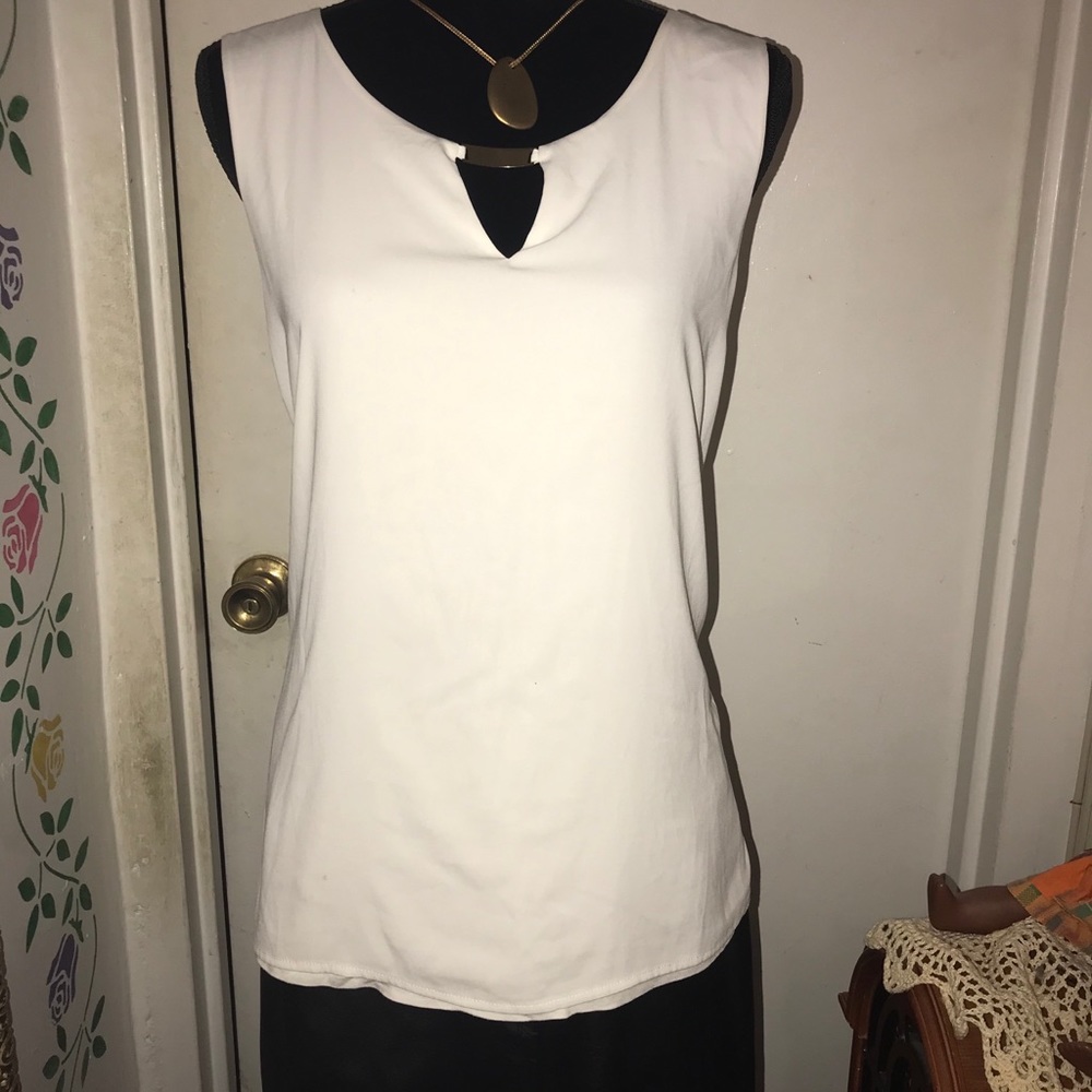 White Sleeveless Calvin Klein Blouse XL